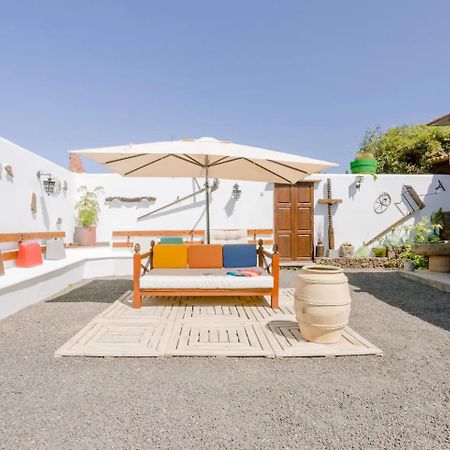 Casa Emblematica Garaday Lanzarote Guest House ตินาโค ภายนอก รูปภาพ