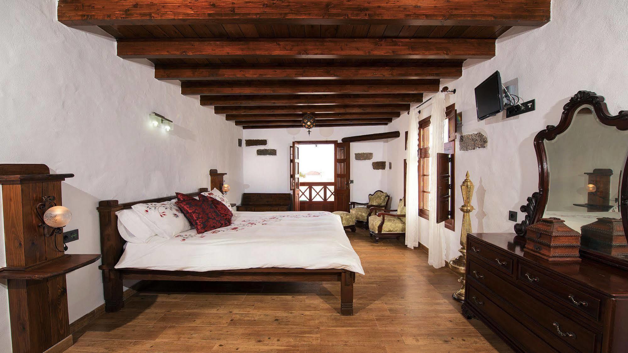 Casa Emblematica Garaday Lanzarote Guest House ตินาโค ภายนอก รูปภาพ